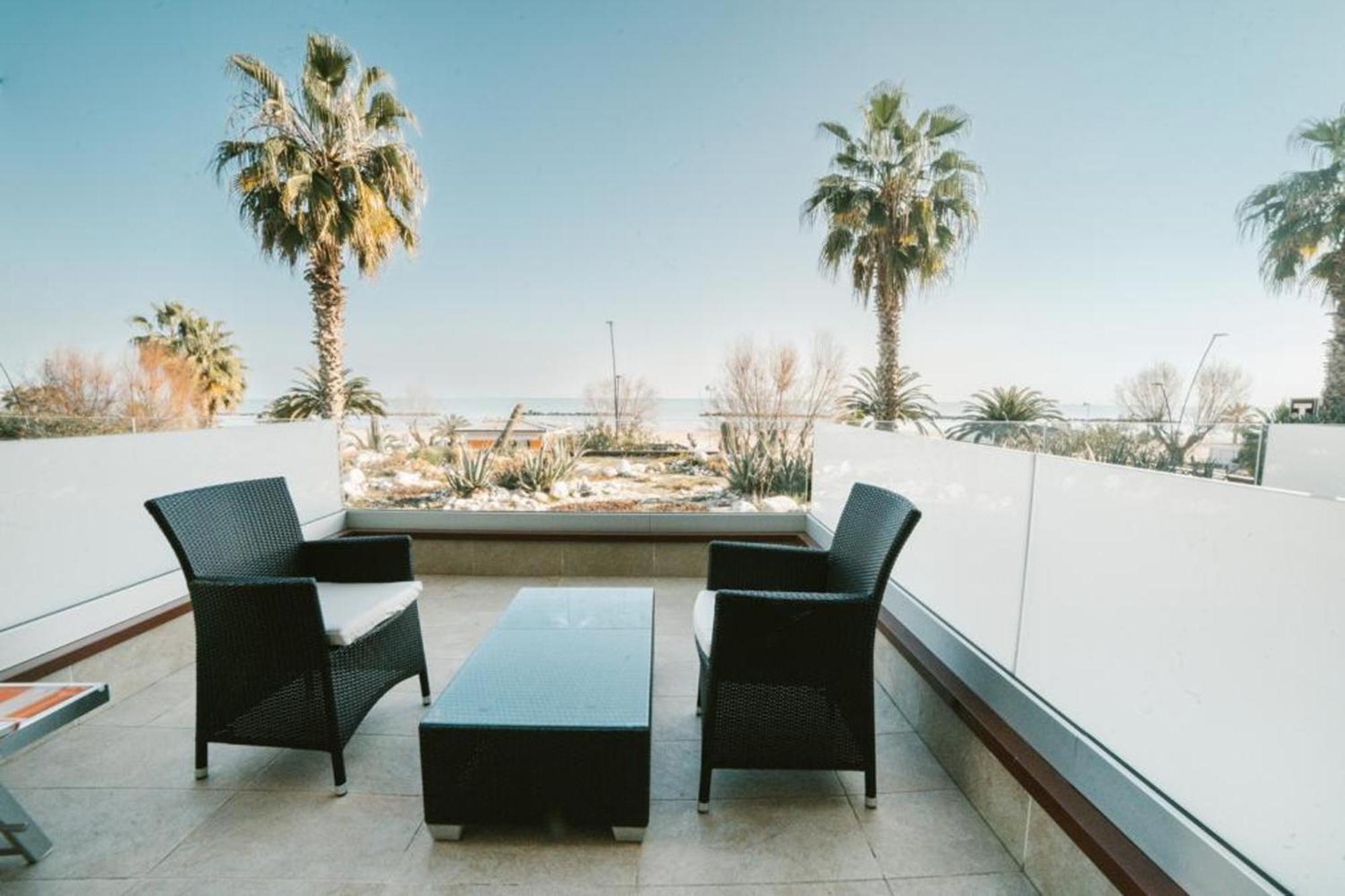 Hotel Continental San Benedetto del Tronto Exteriör bild